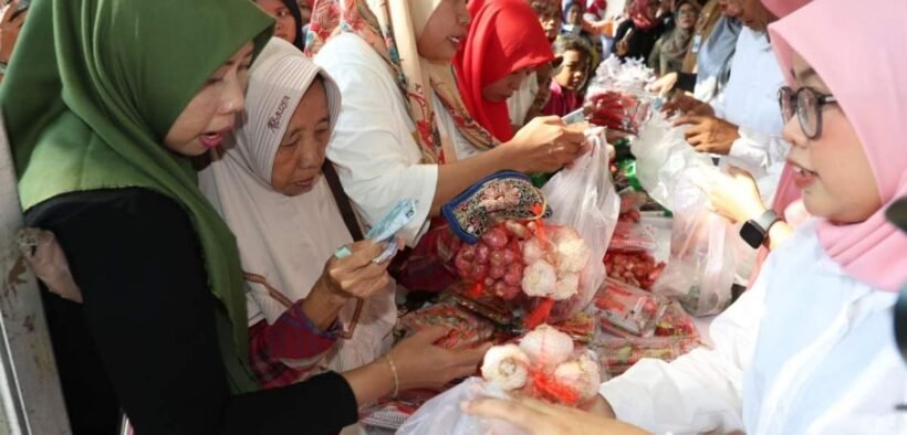 harga bahan pokok Surabaya