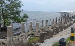 pagar laut Bungatan Situbondo