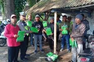 Rompi Supeltas Nataru di Kota Batu Dibagikan Jelang Libur Panjang