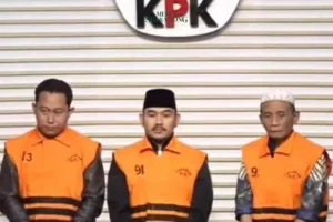 Bupati Bekasi dan Ayahnya Jadi Tersangka Korupsi