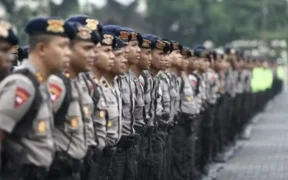Pemerintah tengah menyusun Peraturan Pemerintah (PP) baru untuk mengatur mengenai anggota Polri pada jabatan sipil