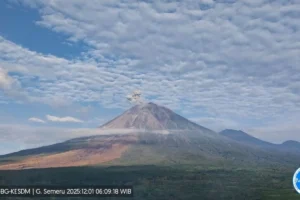 Pendakian Gunung Semeru Ditutup Sementara Akibat Cuaca Ekstrem