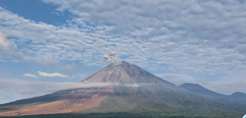 TNBTS Perpanjang Penutupan Jalur Semeru untuk Keamanan Pendaki