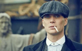 Cillian Murphy pemeran dari Tommy Shelby kembali jadi bos besar keluarga Shelby lewat film lanjutan berjudul Peaky Blinders: The Immortal Man