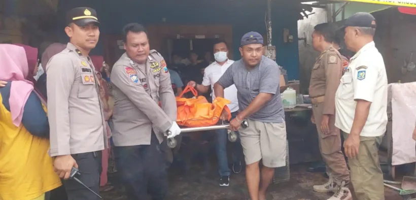 Seorang pelajar di Kota Probolinggo ditemukan meninggal dunia oleh kakaknya di kediamannya, Korban diduga kuat Gantung Diri