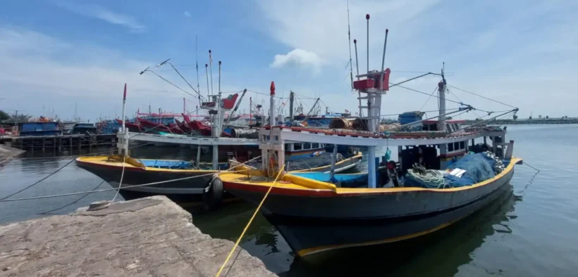 Cuaca lagi “badmood”, dan perairan Jawa Timur (Jatim) ikut kena imbasnya, KSOP Probolinggo menghimbau masyarakat dan nelayan lebih waspada