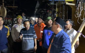 Bencana angin puting beliung disertai hujan deras menerjang wilayah Kecamatan Besuki, Kabupaten Situbondo, Selasa (20/1/2026) sore