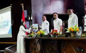 DPRD Kabupaten Probolinggo menggelar rapat paripurna dengan agenda penyampaian Pemandangan Umum fraksi terhadap Raperda SOTK