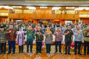Khofifah Teken MoU dengan PTA Surabaya: Perkuat Ketahanan Keluarga