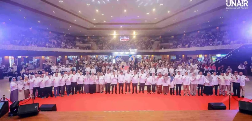 Rektor Universitas Airlangga resmi membuka Airlangga Education Expo (AEE) 2026, tekankan strategis menyiapkan strategi masuk kampus impian.