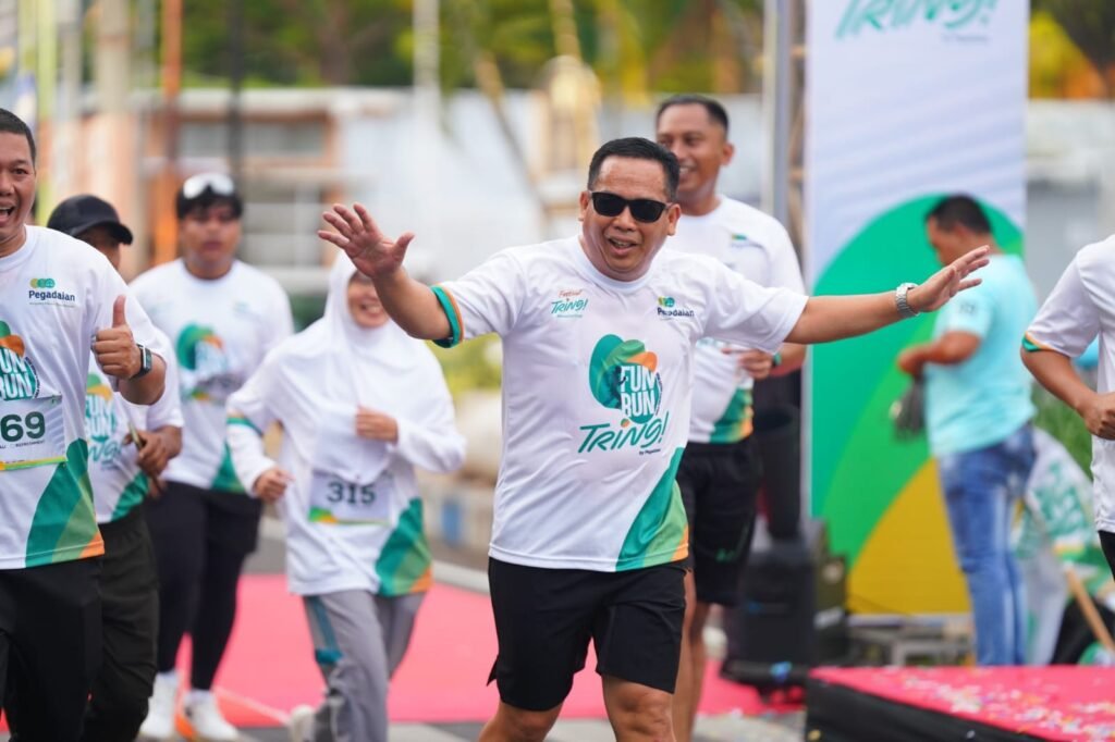 Ratusan Pelari Ramaikan Festival Tring Fun Run Pegadaian di Kota Probolinggo