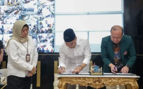 Pemerintah Kota (Pemkot) Surabaya resmi menjalin kerja sama strategis dengan Ikatan Dokter Indonesia (IDI) Cabang Surabaya