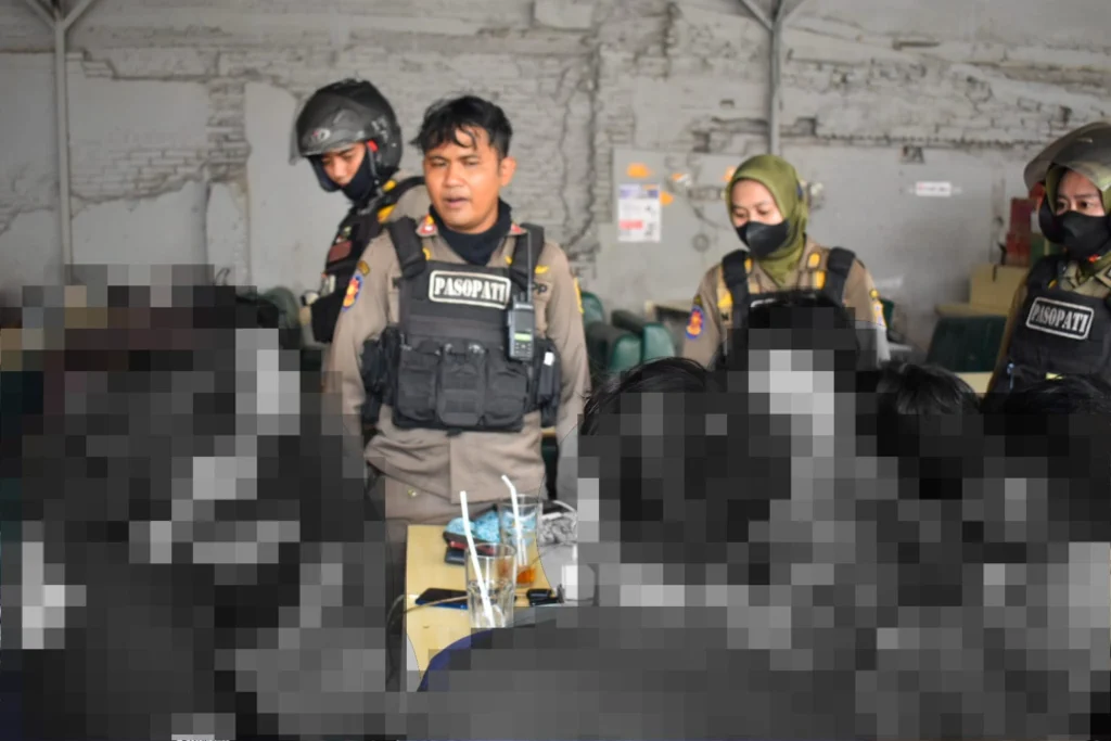Bolos Sekolah ke Warkop, 5 Pelajar Surabaya Diamankan Satpol PP