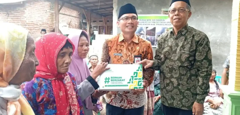 Baznas Kabupaten Probolinggo menyalurkan 3.500 paket sembako, meresmikan 14 Rumah Layak Huni Baznas dan membagikan 1.100 mushaf Al-Qur’an