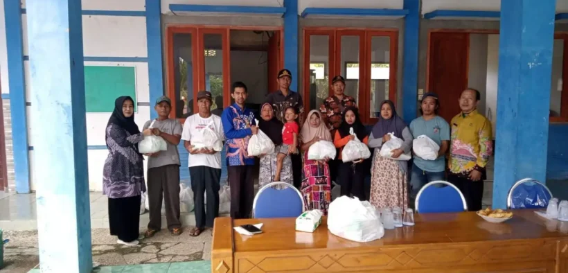 Pemkab Probolinggo Salurkan Bantuan Sembako untuk Korban Banjir Ekstrem di Lima Kecamatan