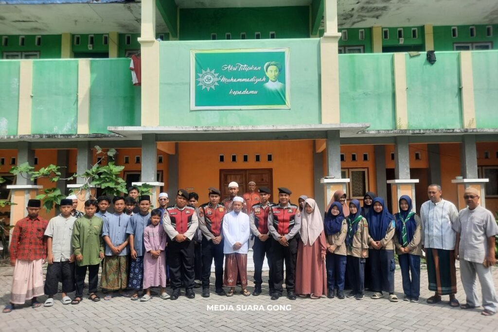 Sat Samapta Polres Situbondo Berbagi Lewat PASABBER