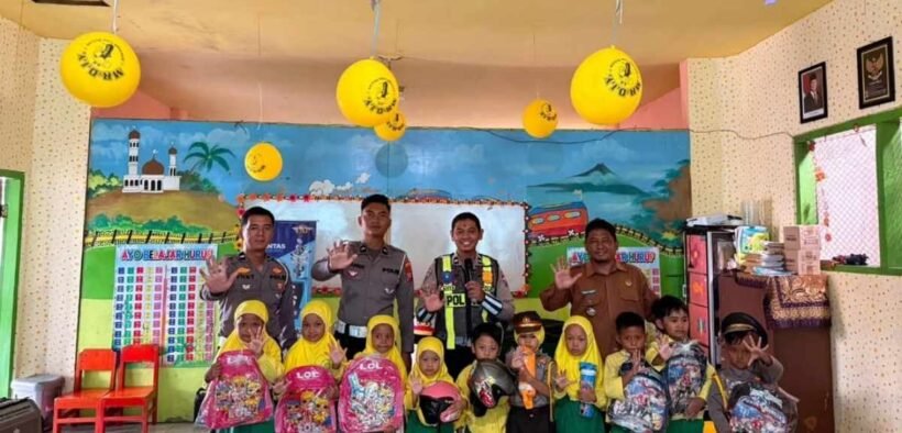 Police Goes to School