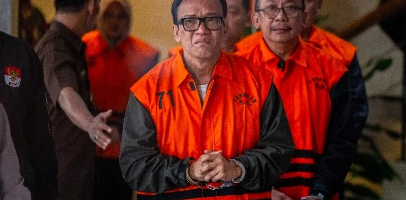 Pengadilan Negeri Jakarta Pusat (PN Jakpus) menggelar sidang perdana terhadap mantan Wakil Menteri Ketenagakerjaan (Wamenaker) Immanuel Ebenezer Gerungan alias Noel, Senin (19/1/2026).