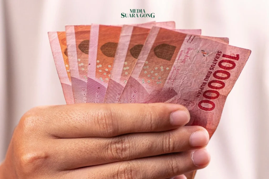 Nilai tukar rupiah kembali anjlok atau melemah pada awal perdagangan Jumat (30/1/2026), Dibuka di level Rp16.807 per dolar AS