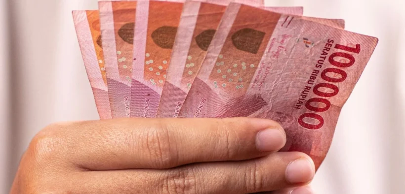 Nilai tukar rupiah kembali anjlok atau melemah pada awal perdagangan Jumat (30/1/2026), Dibuka di level Rp16.807 per dolar AS