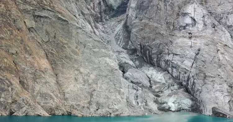 gelombang 200 meter Greenland