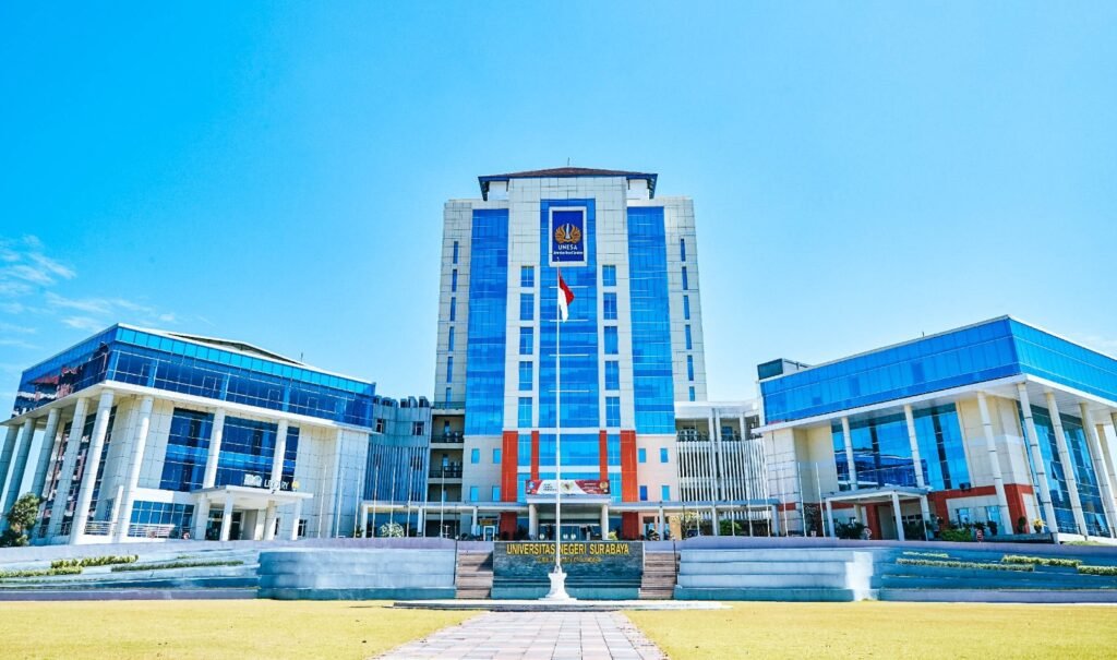 Pendaftar SNBP 2026 di Universitas Negeri Surabaya Naik!