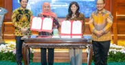 Gubernur Jawa Timur Khofifah Indar Parawansa bersama Menkomdigi RI Meutya Hafid resmi meluncurkan Program Talenta Digital Jatim Mendunia