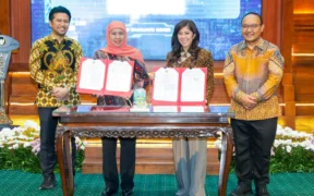 Gubernur Jawa Timur Khofifah Indar Parawansa bersama Menkomdigi RI Meutya Hafid resmi meluncurkan Program Talenta Digital Jatim Mendunia