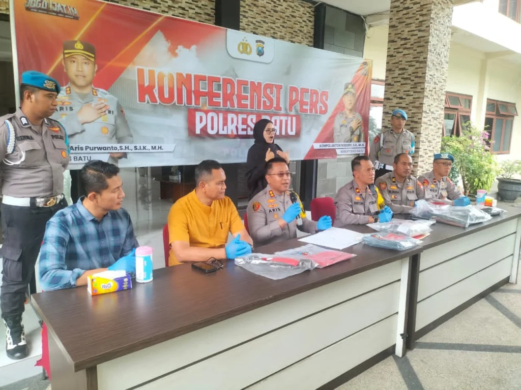 Pencurian Rumah Kosong Batu, Dua Pelaku Pantau Media Sosial Korban dan Gasak 210 Keping Emas saat ada Kesempatan