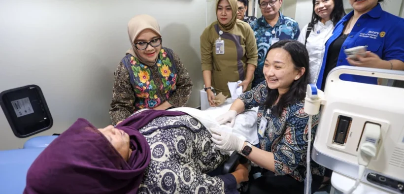 Pemerintah Kota Surabaya melalui Tim Penggerak PKK meluncurkan layanan Indonesian Women’s Reproductive Mobile Clinic
