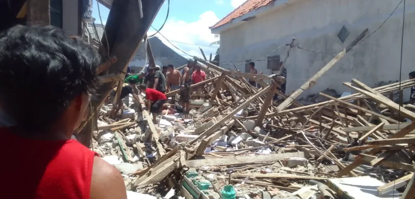 Situbondo Kaget, Sebuah ledakan dahsyat yang diduga dari aktivitas pembuatan mercon mengguncang permukiman warga Rabu (18/2/2026).