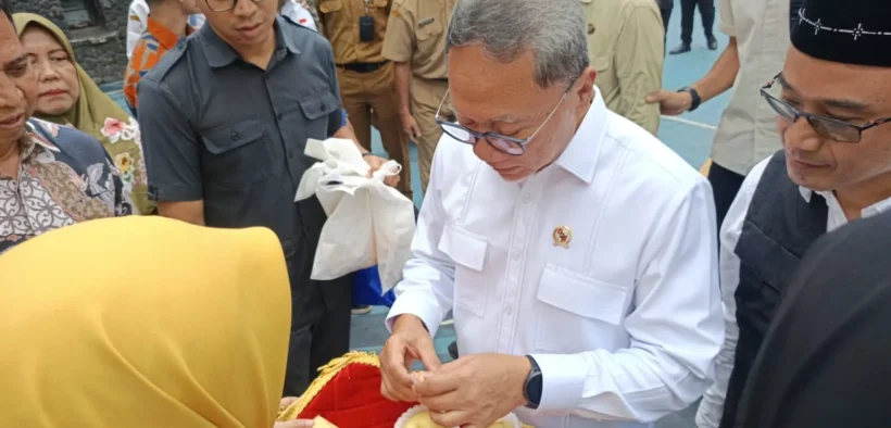 Tinjau MBG di SMAN 3 Malang, Zulhas Pastikan Menu Kering Tetap Bergizi Selama Ramadan