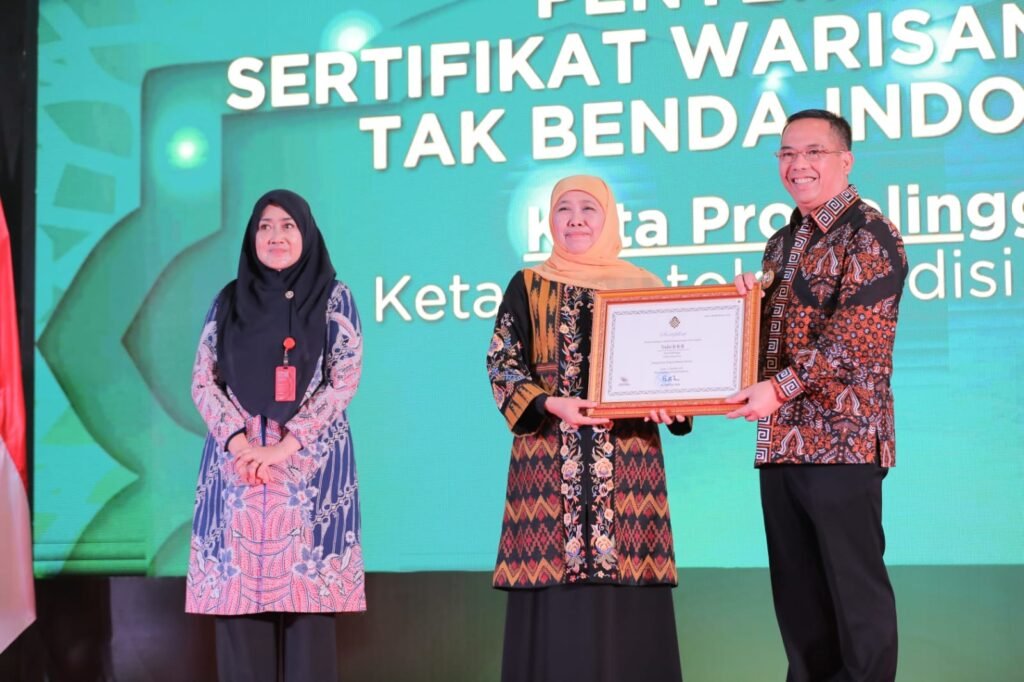 Ketan Kratok dan Tradisi Bi Bi Bi resmi ditetapkan sebagai Warisan Budaya Takbenda Indonesia 2025. Kota Probolinggo menambah daftar prestasi budaya