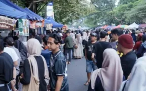 Dinas Kesehatan (Dinkes) Kota Malang melakukan uji sampling makanan dan minuman di 23 titik penjualan takjil