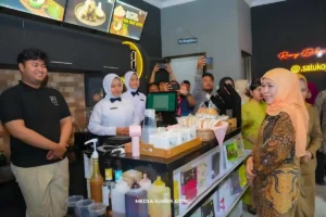 SMKN 1 Buduran Sidoarjo Bikin Khofifah Takjub