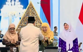 Gubernur Jawa Timur Khofifah Indar Parawansa menghadiri undangan Presiden Prabowo Subianto bersama pimpinan ormas Islam di Istana Negara