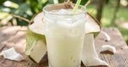Air Kelapa Ternyata Ideal untuk Berbuka Puasa