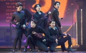 Setelah Hiatus 3 Tahun, Akhirnya ARMY di seluruh dunia bisa menyaksikan kembali konser comeback BTS live di Netflix pada 21 Maret 2026.