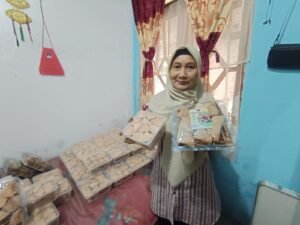 Opak Gambir “Maharis” Setia Temani Malang Sejak 2005