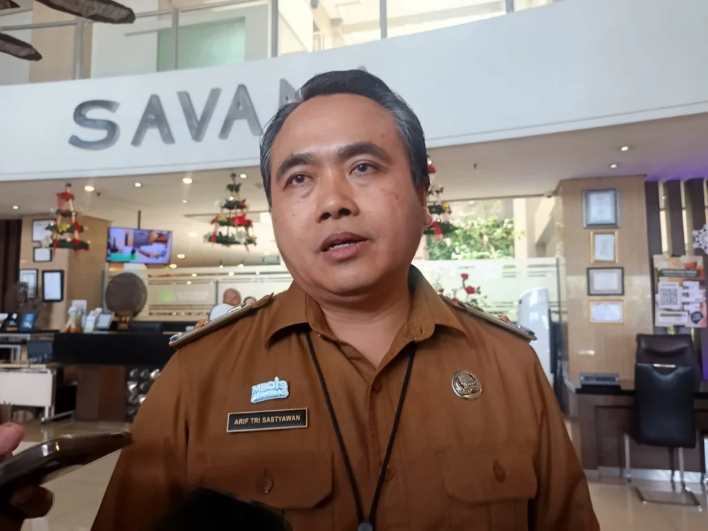 Siap Tampung Curhatan! Disnaker PMPTSP Kota Malang resmi membuka posko pengaduan Tunjangan Hari Raya (THR) bagi pekerja swasta.