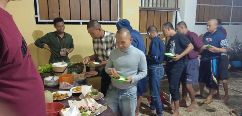 Kinerja profesional dan komitmen kemanusiaan Yayasan Nawasena Arsa Indonesia kembali ditegaskan melalui agenda buka puasa bersama