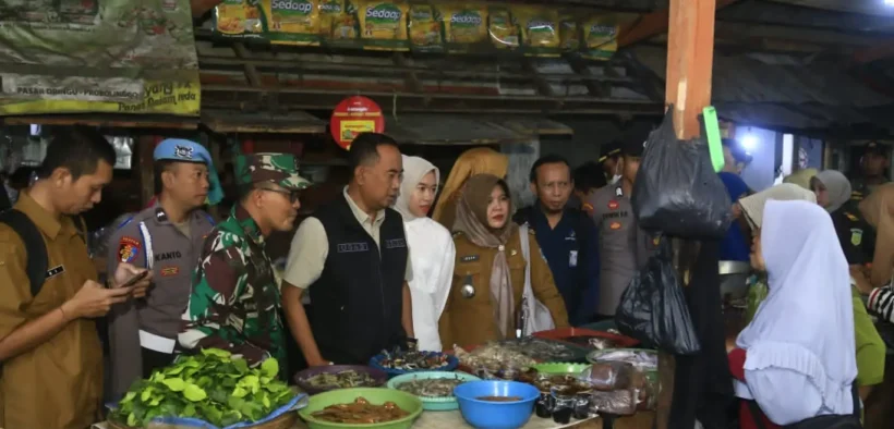Jelang Lebaran, Pemkab Probolinggo Pantau Harga dan Stok Sembako di Pasar Dringu