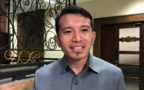 Anggota DPRD Provinsi Jawa Timur Adam Rusydi menegaskan bahwa sektor pendidikan merupakan fondasi utama dan Dorong pendidikan SMA - SMK