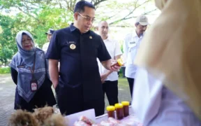 Gerakan Pangan Murah (GPM) yang digelar DKPPP Kota Probolinggo di RTH Taman Maramis, Rabu (11/3/2026) pagi, diserbu warga.