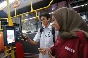 Wali Kota Surabaya Spill Rencana Transportasi Publik Masuk Kampus!