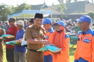 Pemkab Jombang Salurkan Bantuan Sosial bagi 2.495 PPKS dan PSKS