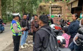Ribuan Wisatawan Padati Jalur Bromo via Gubugklakah