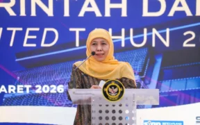 Gubernur Jawa Timur Khofifah Indar Parawansa menyerahkan Laporan Keuangan Pemerintah Daerah (LKPD) Unaudited Tahun Anggaran 2025 ke BPK