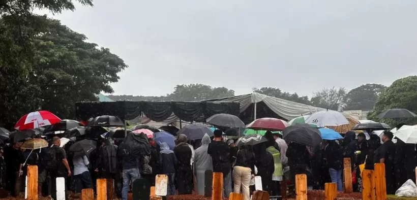 pemakaman vidi aldiano tanah kusir