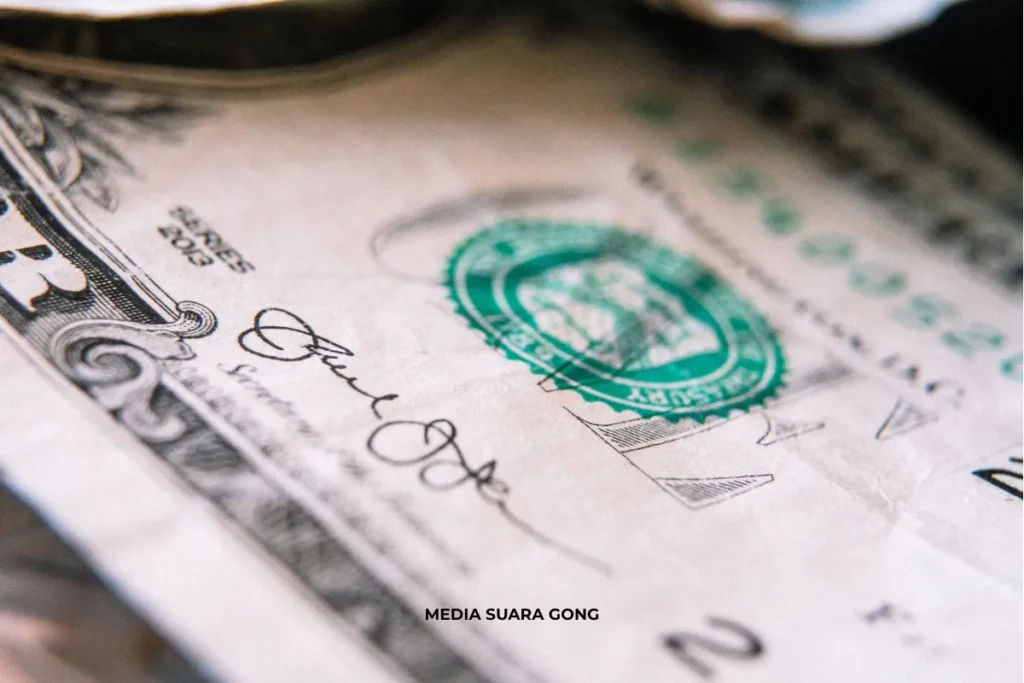 Dolar AS Melonjak Saat Konflik Timur Tengah Memanas